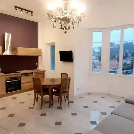 Elegant, Lumineux,Central 2Pieces A 200M De La Mer Menton Exterior photo